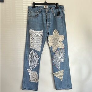Levi’s NWT Women's Blue Jeans with Crochet Accents